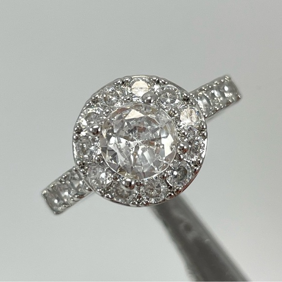Rings Engagement Women’s Jewelry Round Cut Halo Diamond CZ Silver Plated Fashion